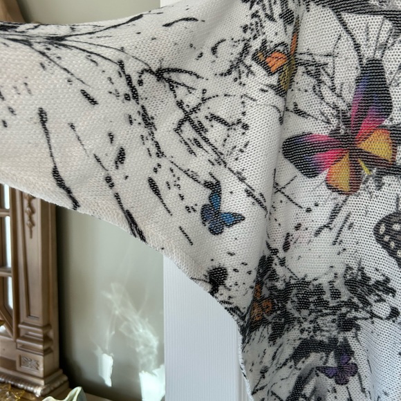 Luisa Rocco. Butterfly Lightweight Sweater - Picture 5 of 7